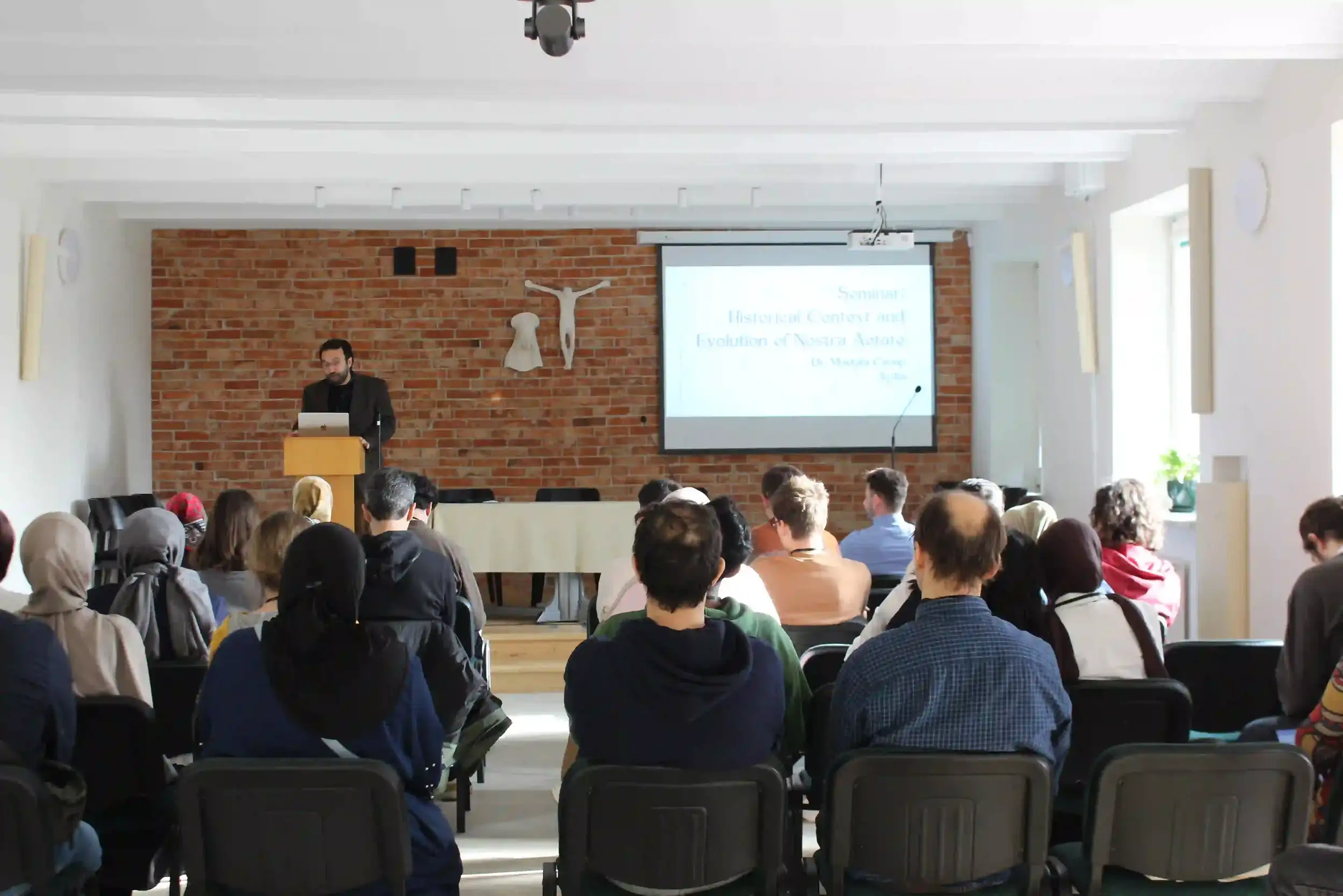 Participants arriving and meeting